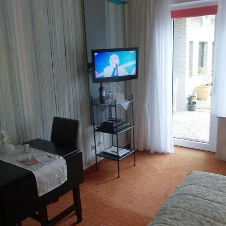 Strandnest 3* 比苏姆